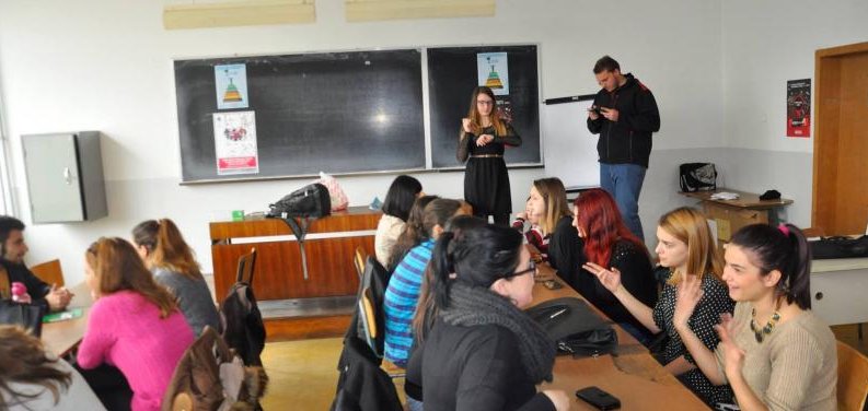 EESTEC_Skopje's tweet image. Стани дел 4-ти модул на ЕЕСТЕК Академијата за 3Д анимација. Пријави се на следниот линк:

finki.ukim.mk/mk/content/4-%… #eestecAcademy