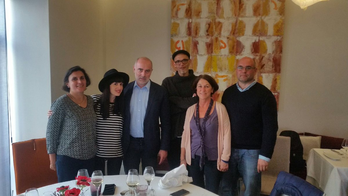 Accueil de la journaliste et blogueuse espagnole Cécilia Camacho <a href="/CecileCollage/">Cecilia Camacho</a> 👉🏻 promouvoir les #PO avec <a href="/BFourcade/">Bernard Fourcade</a>