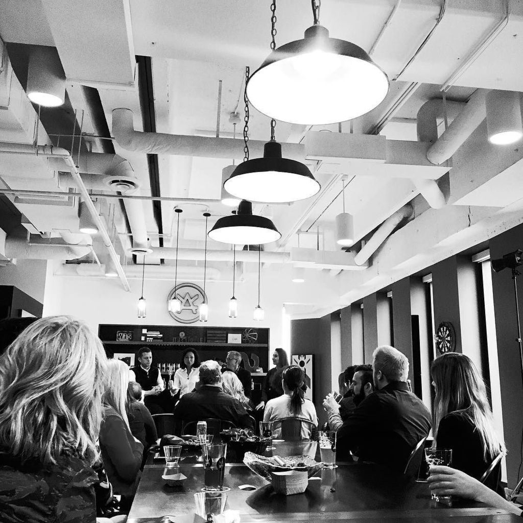 BethanyAleshire's tweet photo. Spent a little time yesterday at @littleandco for their #kickasshappyhour 😏 Grateful to li… https://t.co/ptnQEYPATB https://t.co/zwT9iajOq2