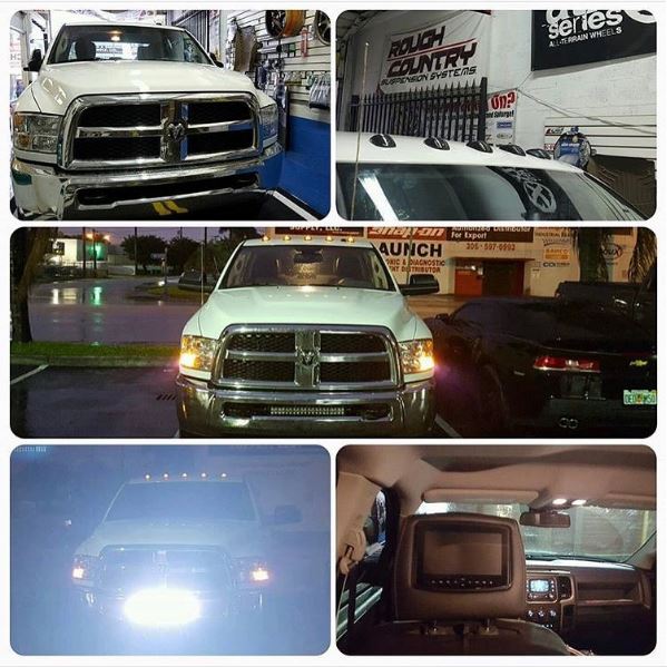 PacerPerf's tweet photo. Ram truck got the hi-five cab roof light treatment and it looks great @MCTA305 #pacerperformance #derale #usmotorworks #dodge #cabrooflights https://t.co/8Csc7FfGZC