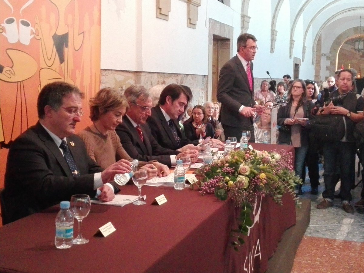diputacionleon's tweet photo. @Juan_M_Majo:"@diputacionleon está y estará apoyando el.#SICA17 y a las empresas que elaboran chocolate como seña de identidad #Astorga " https://t.co/KozZRQWqaR