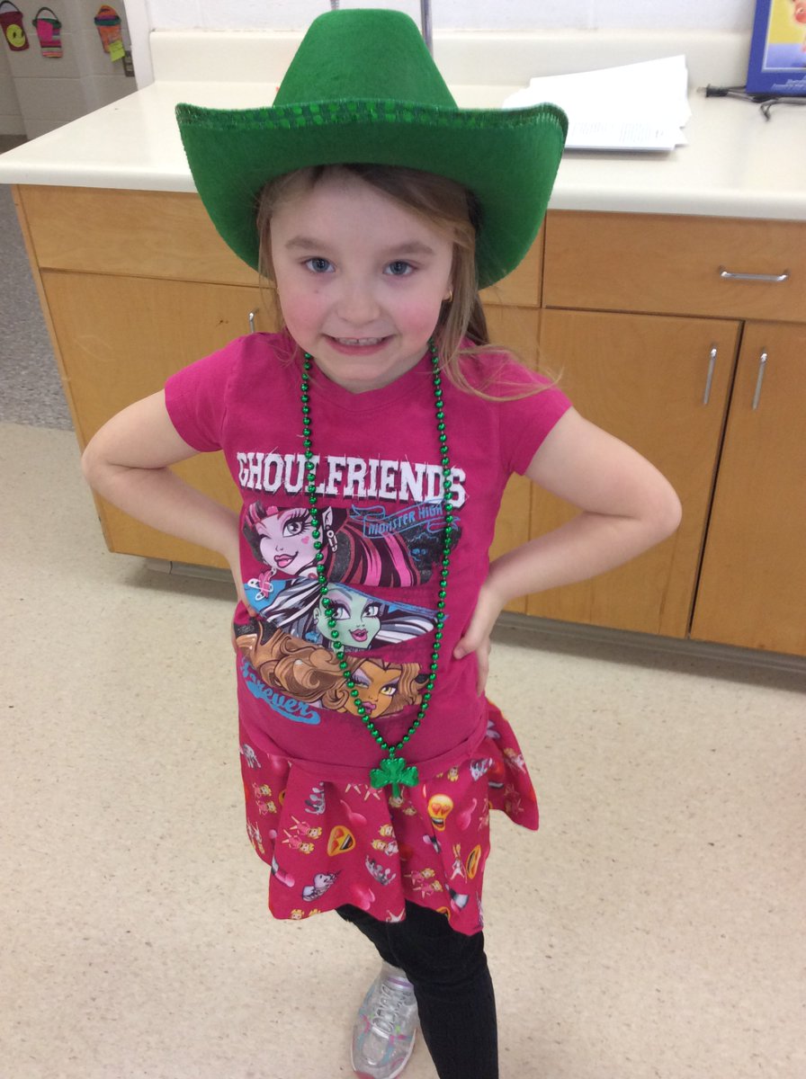 MEJHSBEARS's tweet photo. #saintpatricksday https://t.co/jY0BBL9pzY