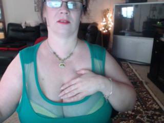 I'm online @MyFreeCams! #onmfc https://t.co/CeWWXnpMWq 💚 https://t.co/Q73niTreGL<a class="tags" href="/tag/myfreecams">@myfreecams</a><a href="/tag/onmfc"class="tags">#onmfc</a>