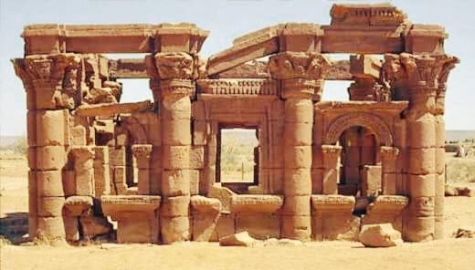 elsheikhnagla1's tweet photo. #السودان_اصل_الحضارة
#اهرامات_السودان https://t.co/moP32XBXIX