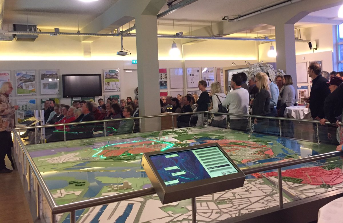 "Wat een goede ideeën, wat een creativiteit!", zegt wethouder Velthuis over de inzendingen van de #ideeeëncompetitie.