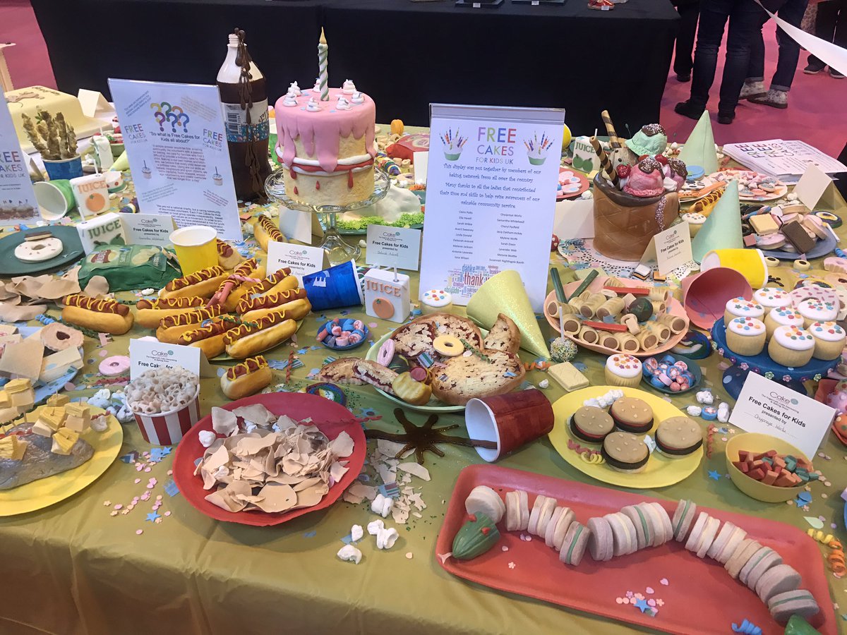 One of the best causes to volunteer for we know off! Thrilled to have <a href="/KidsFREEcakes/">Free Cakes For Kids</a> with us this weekend!