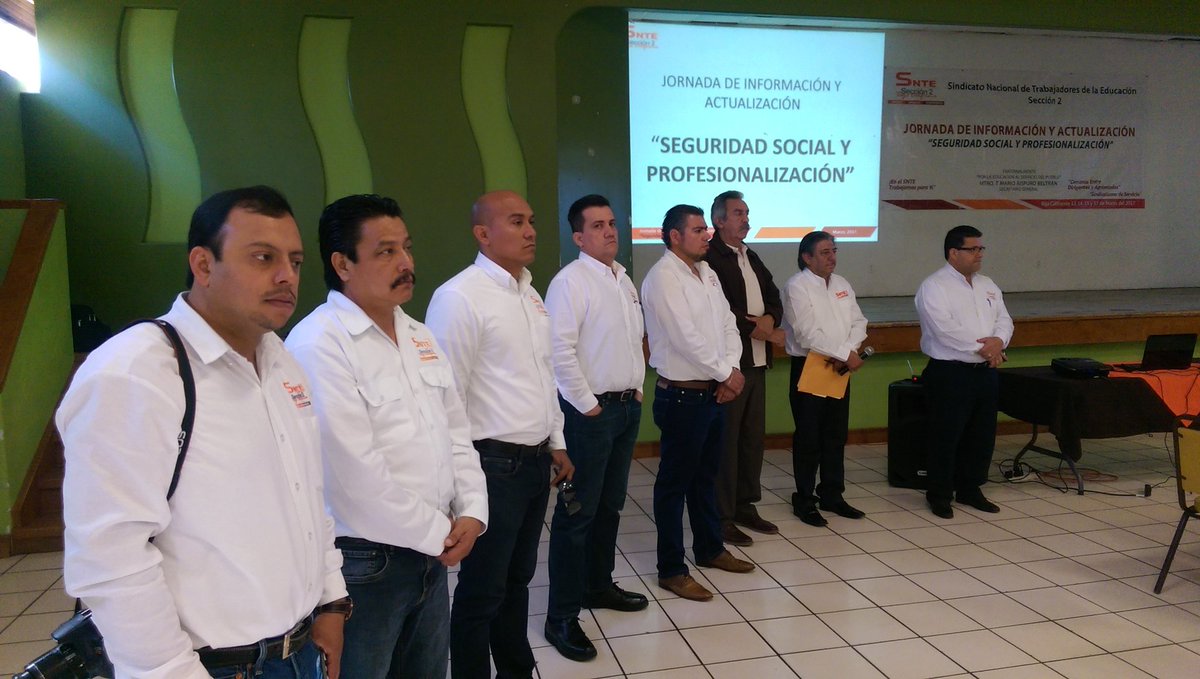 CarlosAObregon's tweet photo. En pleno desarrollo de la Jornada de Información y Actualización. Snte Region Cuatro Tecate #ESTÁPASANDO @sgmarioaispuro @SNTESECCION2MXL https://t.co/weywzBaP7c