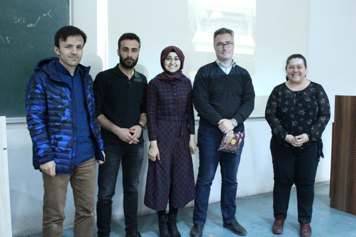 Bugün Yrd.Dr. Alper Karslı ile "Psikolojik Araştırmalar da Hayvan Çalışmaları" konulu 2.Bölüm Seminerimizi gerçekleştirdik ☺