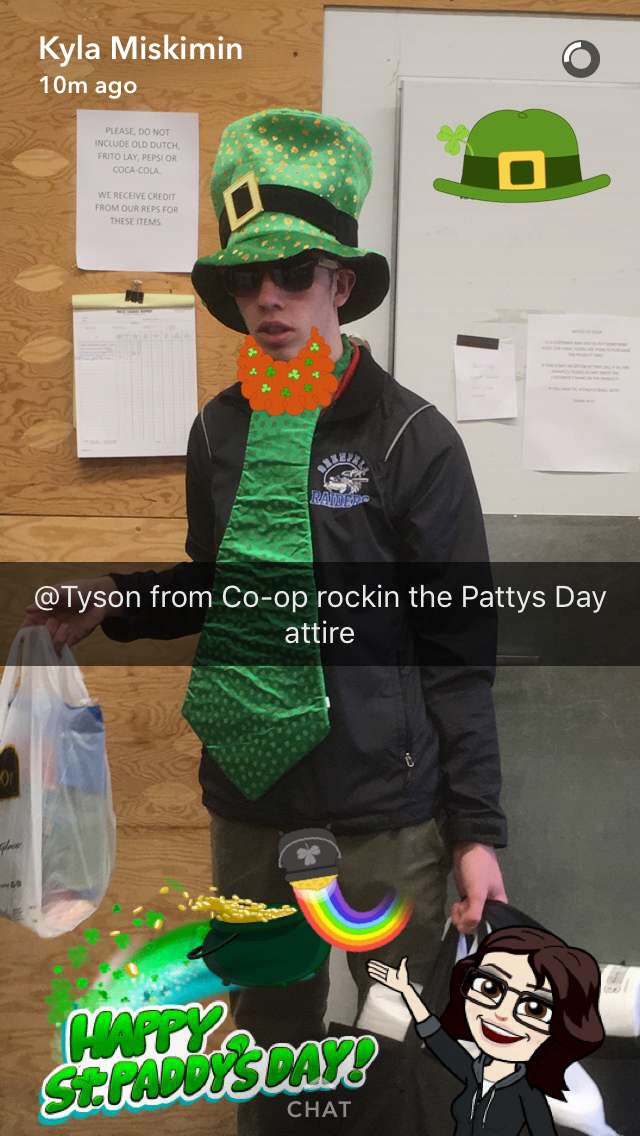 kiplingmidgets's tweet image. Happy St. Patricks everyone from retired tendy @HollingerTyson and the Royal crew