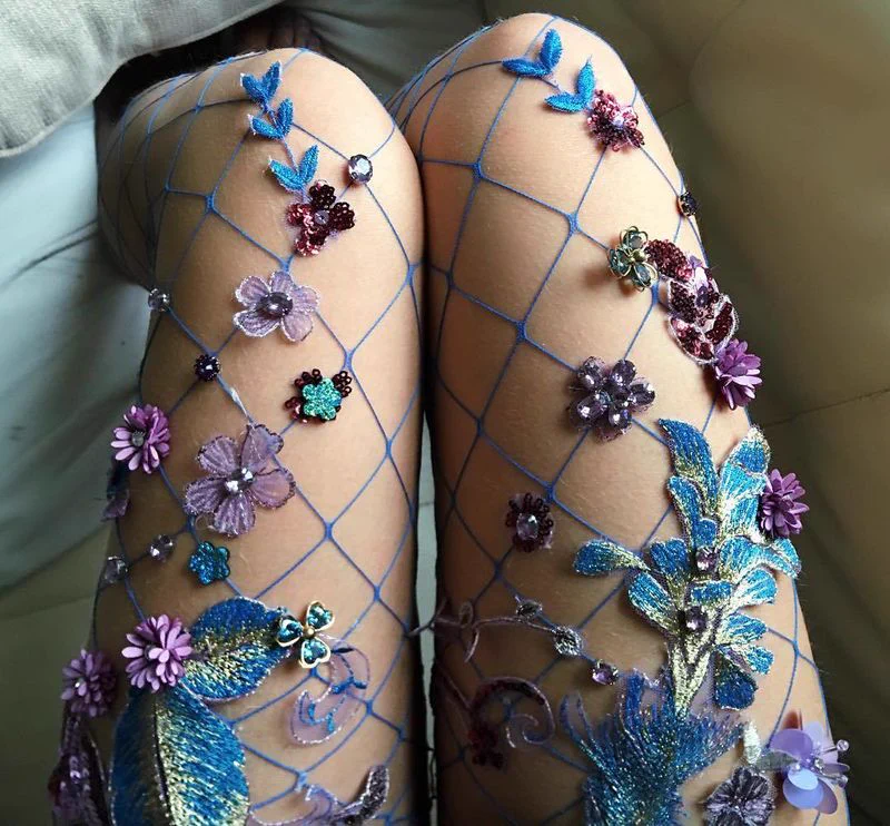個性的なタイツが可愛くて魅力的すぎるwwコスプレにも使いやすそうww