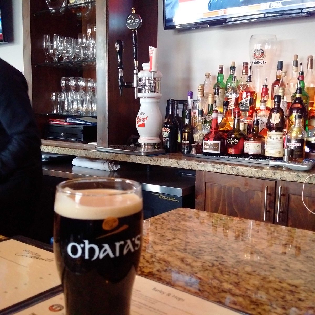 #omg <a href="/saucy/">Saurabh</a> #oharas dry Irish Stout the way it was 50 years ago in #dublin right here in @streetsville @OharasBeers