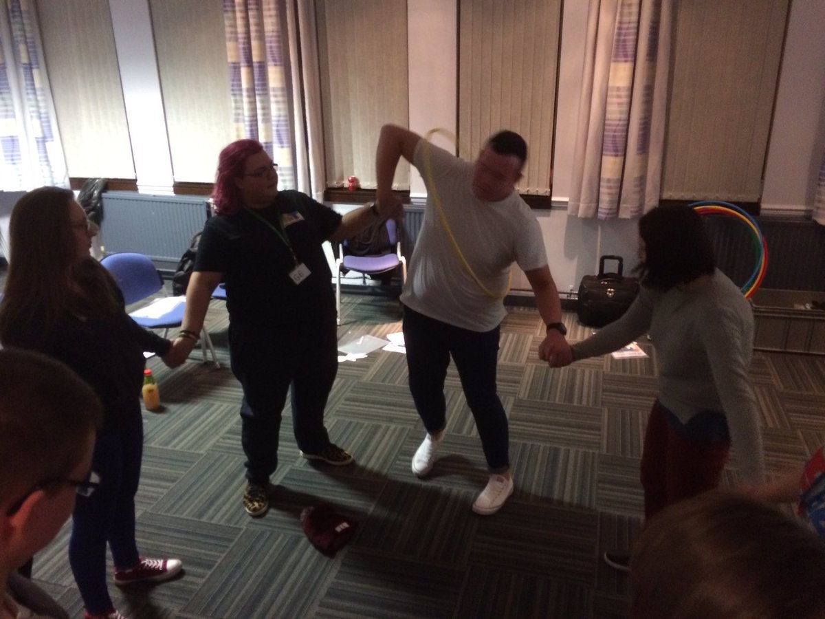 Paul_M_YS's tweet photo. Fantastic start to #ITStage2 for #YourVoice #TNTGroup at Low Port Centre @YouthScotland @NLCYouthwork https://t.co/mVYFumgY8T