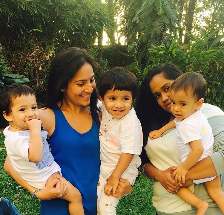 inshaammu's tweet photo. Mashaallah
πππ Beautiful moms @khanarpita @KANCHIKAUL & cuteeee naughty kids #Ahil #Azaai #Ivarr https://t.co/ik4FCqo4a3