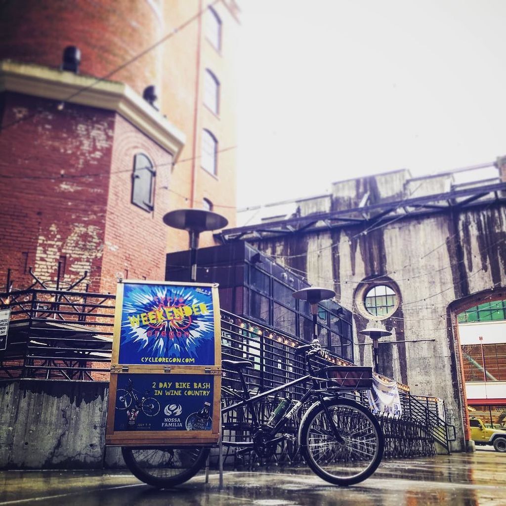 pdxpedpow's tweet photo. The Weekender! A joy ride through wine country! It’s two-wheeled fun for everyone! #thewee… https://t.co/hw9ZmR1V6b https://t.co/VTPhqDln1b