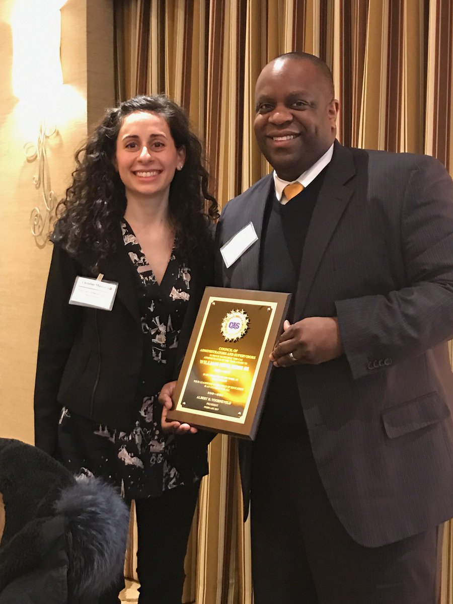 billy12079109's tweet photo. Officially a 2017 Long Island Administrator of the Year! https://t.co/1CAM2UgPuA