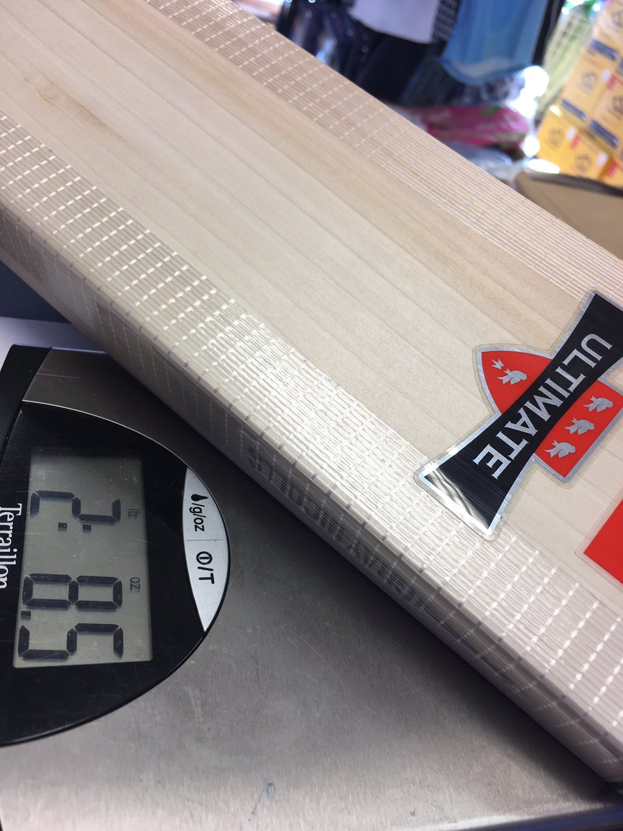 CookandMatthews's tweet photo. @VisitChis @bromleypopulo @graynics this #ultimate #shorthandle is an #absolute #belter #comes off the #mallet #nicely weight 2lb8.5oz prt https://t.co/BxZ77RObgE