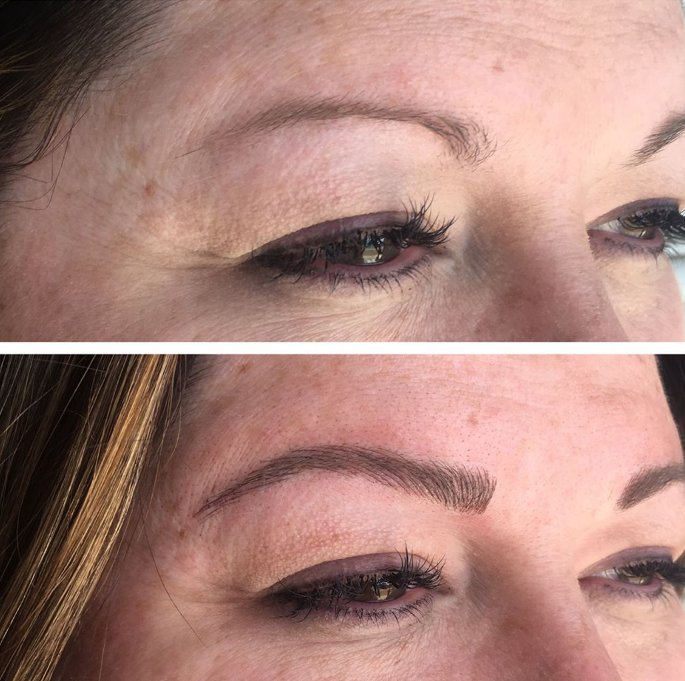 Msbrowsaz's tweet image. Gotta love a gorgeous, natural looking brow enhancement! #gorgeous #brows #eyebrows #microblading #permanentmakeup #wakeupmakeup