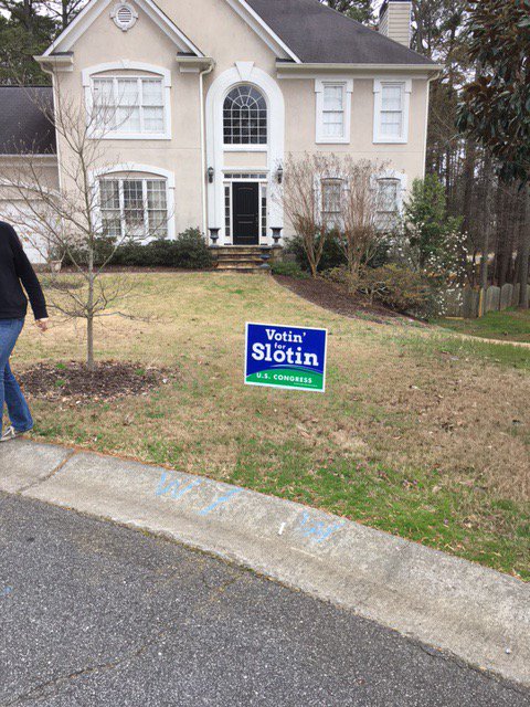 RonSlotin's tweet photo. Yard Signs are popping up everywhere! If you would like one inbox us. https://t.co/rqyWfT4Isy