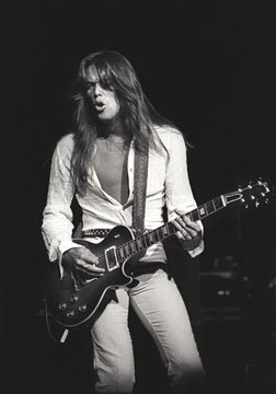 Happy birthday to the mighty Scott Gorham

66 and still rockin\ 