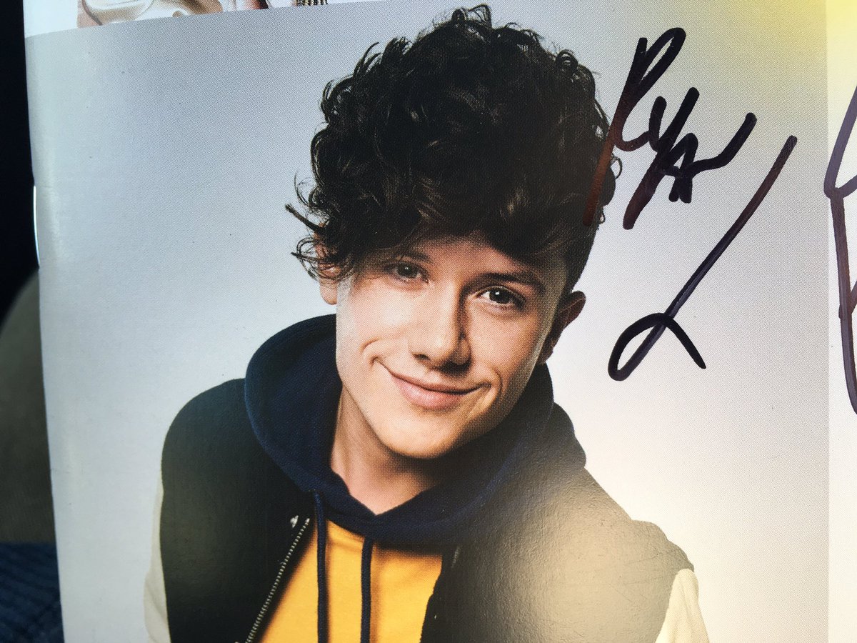 tellymix's tweet photo. WIN! Signed #XFactorTour programme! RT and follow by midnight! https://t.co/HLWPSd3pGO