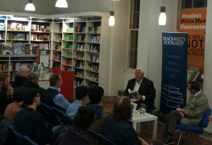 BlackwellEdin's tweet photo. Talking #erstwhile w #briancatling #stuartkelly https://t.co/aQ8Uqrk3ed