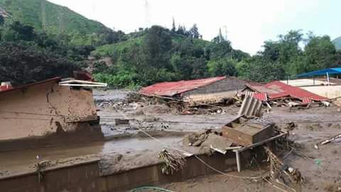 nickssy30's tweet photo. ESTE S UN PEQUEÑO PUEBLO  'BARBABLANCA', A UNOS 30 MIN DE CHOSICA, ESTA DESTRUIDO, NECESITA AYUDA URGENTE PORFAVOR @rodgonzalezl #FuerzaPeru https://t.co/KiTnhCZGfV
