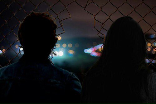 werefamousx's tweet photo. vc e seu/sua namorado(a) fazem um feat e estrelam o clipe da música juntos(as), qual imagem faz parte do clipe? https://t.co/Dek6Ow1iGw