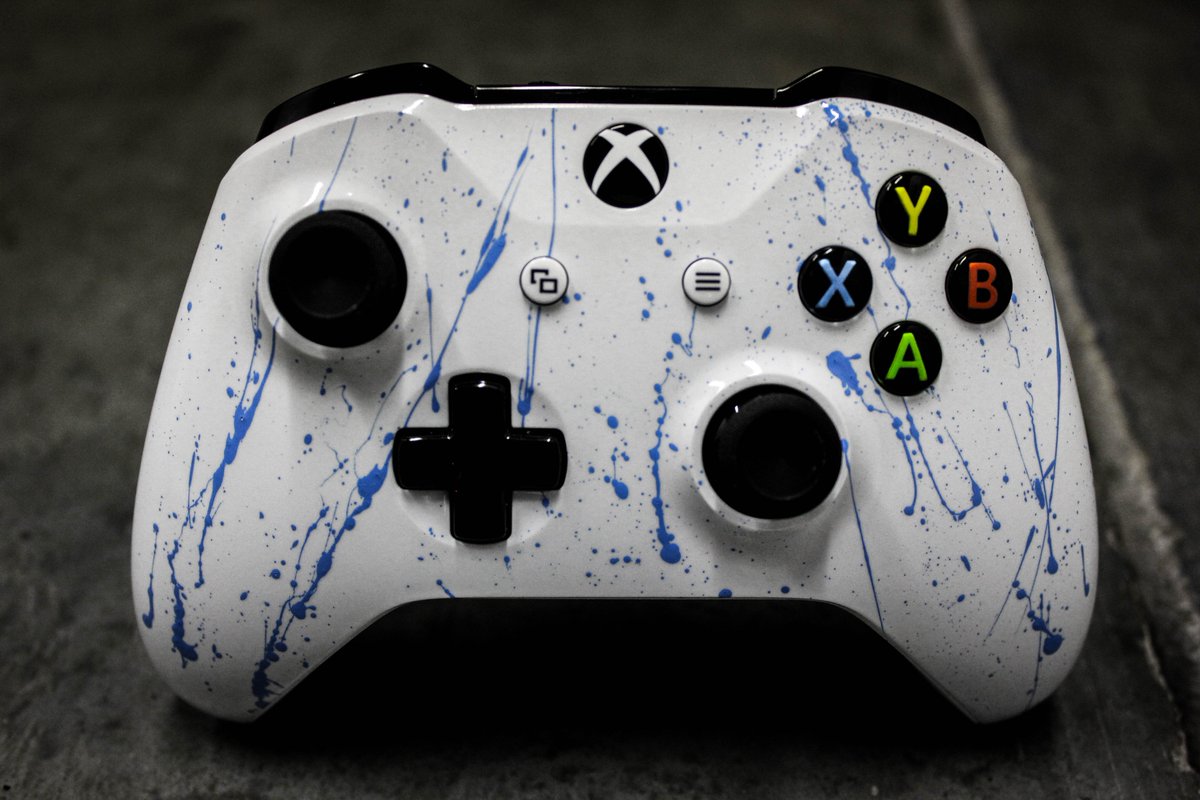 controller_lab's tweet image. Arctic White /w Sky Blue Splatter!

Design your own today at thecontrollerlab.com!