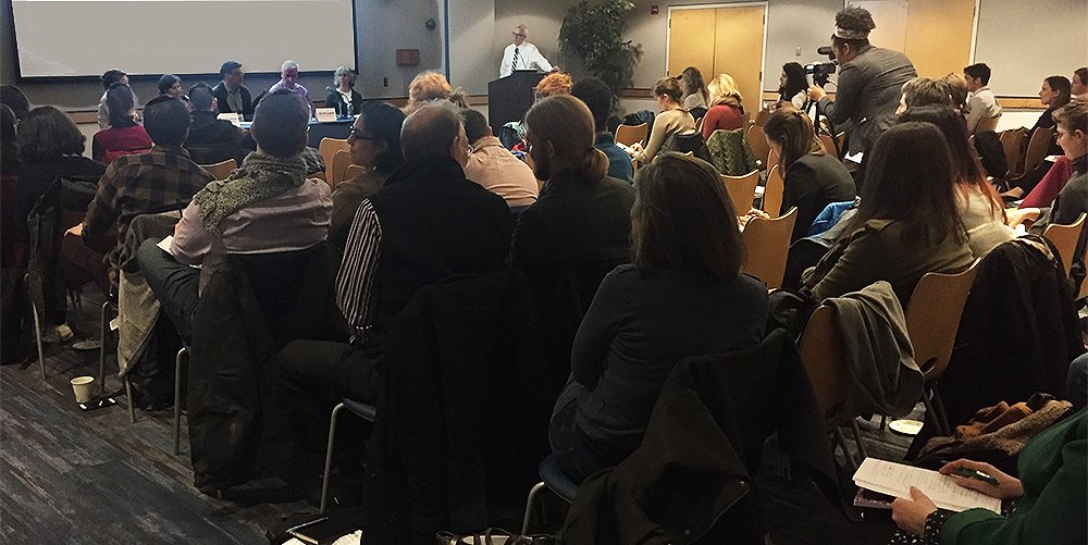 Blog post by @mikefinewood on our Feb panel on multifunctional #greeninfrastructure for community #resilience in NYC earthdesk.blogs.pace.edu/2017/03/17/the…