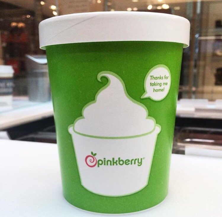 PinkberryOttawa's tweet photo. 🍀Happy St. Patrick's Day! 🍀Need a dessert to bring to your get together tonight? Come by and grab a take home container of your fav froyo! https://t.co/UetVDjLU89