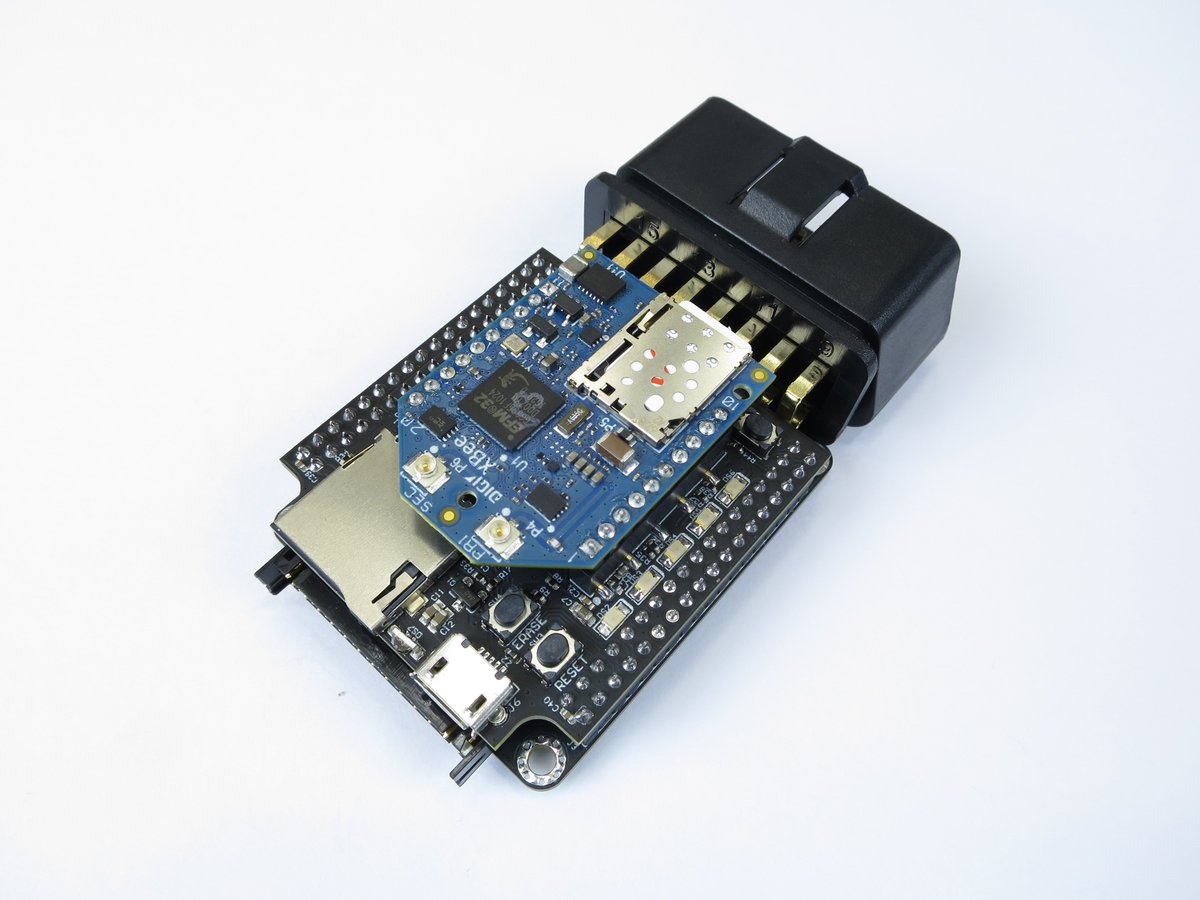 MacchinaCC's tweet photo. Hey Kid! Check out this cellular XBee! #carhacking @digikey @digidotcom #iot #internetofthings #make #makerio https://t.co/d12mcsNjgW