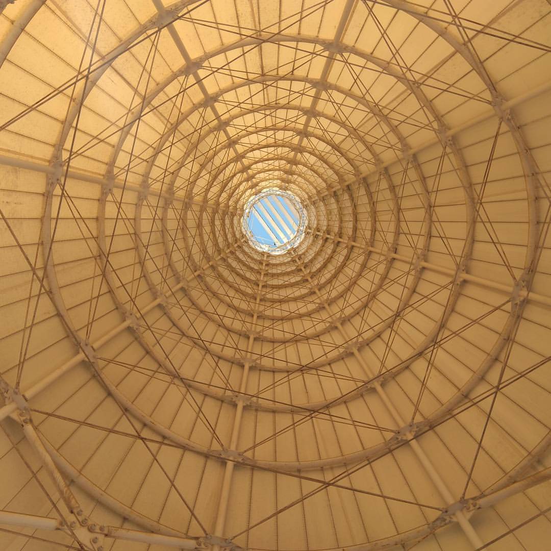 esasevilla's tweet photo. ¿Conocéis esto? ¿Qué recuerdo os trae? #Chimenea #Cartuja #Expo92 #25Expo92 #igerssevilla #Sevilla #Europa https://t.co/xs9xHCHMRR