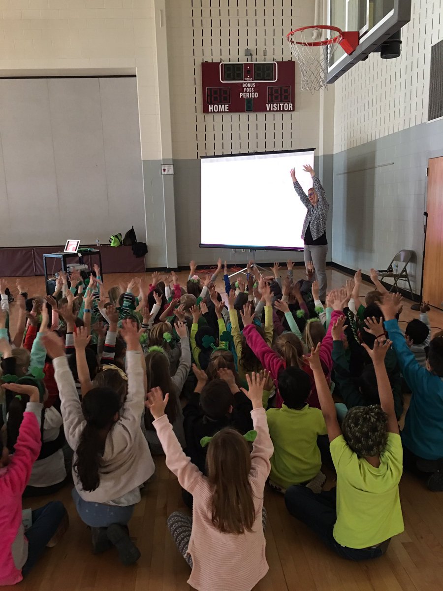 Put your hands in the air if you love children's author, Sarah Weeks <a href="/AuthorWeeks/">Sarah Weeks</a> ! Thank you for visiting us at <a href="/CBMillCreek/">CBMillCreek</a>! #CBMillCreek