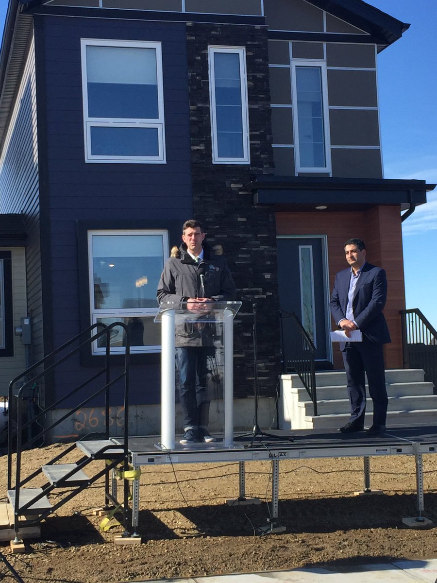 landmarkyeg's tweet photo. The future of home building. Building a Net Zero Energy Efficient Home for under $400,000 in Maple Crest.  #yeg #netzero #maplecrest https://t.co/aiyox9jzVJ