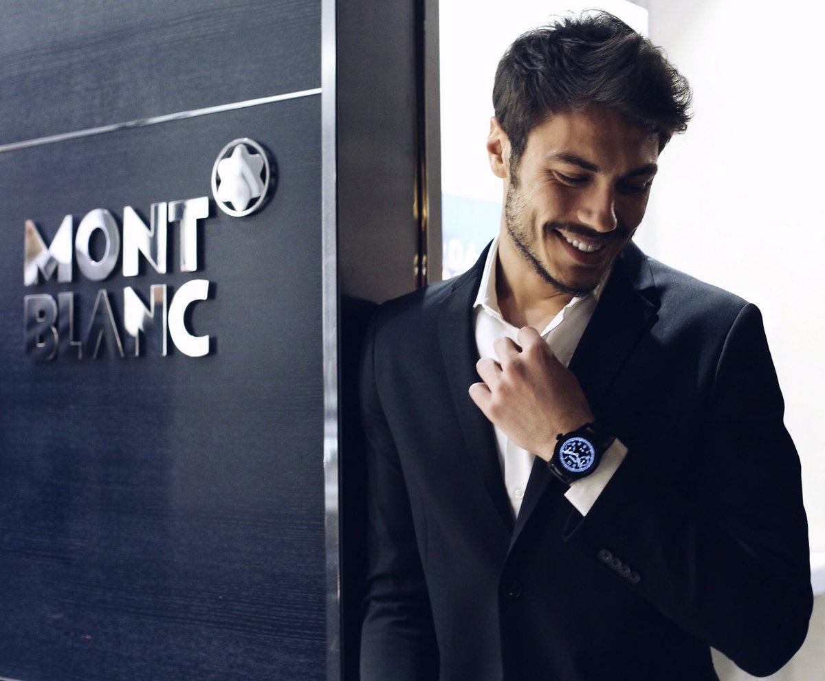 In boutique <a href="/montblanc/">Traditional Photography - Montblanc</a> per la presentazione del nuovo #MontblancSummit ✨
@montblanc_ita  #BeAHEAD
#Montblanc