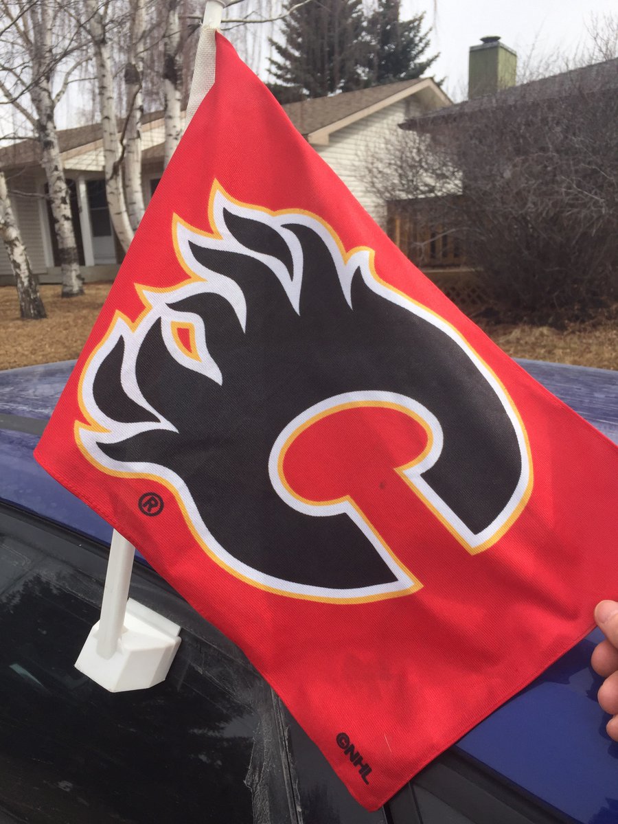 ReapersPlace's tweet photo. Let��s get it up! #FlamesFlagFriday. @NHLFlames @flamesforums #yyc #Calgary #newvoodoo #Flames ~Reap https://t.co/jGqN1uMh0q