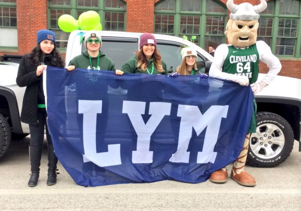 CSU_LYM's tweet image. Hope you enjoyed us at the St. Patty&apos;s Day parade! Help us (and Magnus) fight pediatric cancer! #StPatricksDay #loveyourmelon @CLE_State