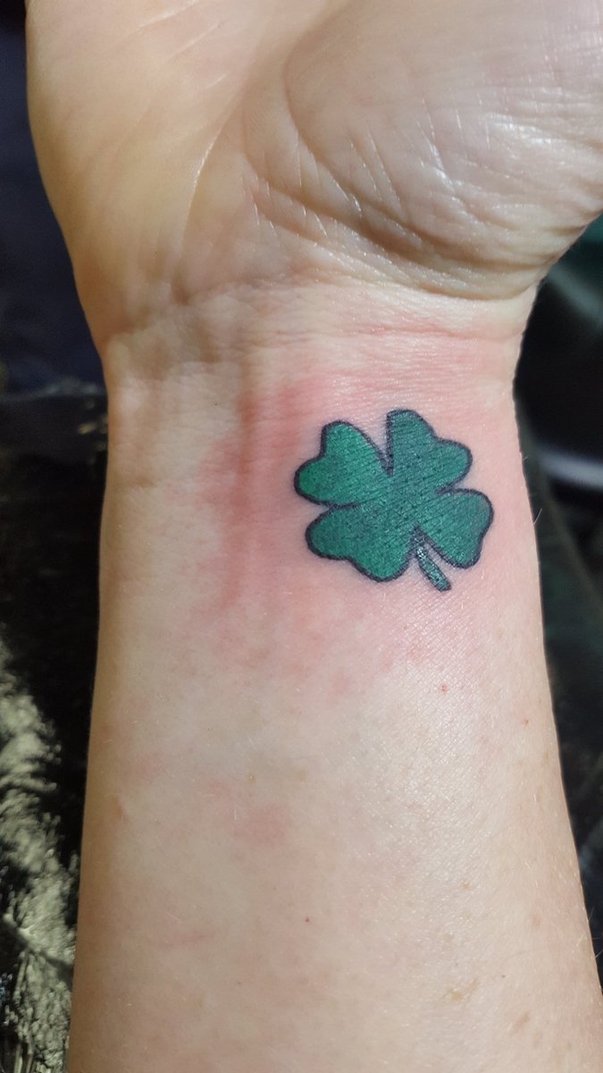 ReallyNaughty's tweet photo. #Faith #Hope #Love #Luck #StPatricksDay #Tattoo #AddictiveTattoo #FreshInk #ILoveThePain #GivesMeTheFeels https://t.co/YfRHomCCmk