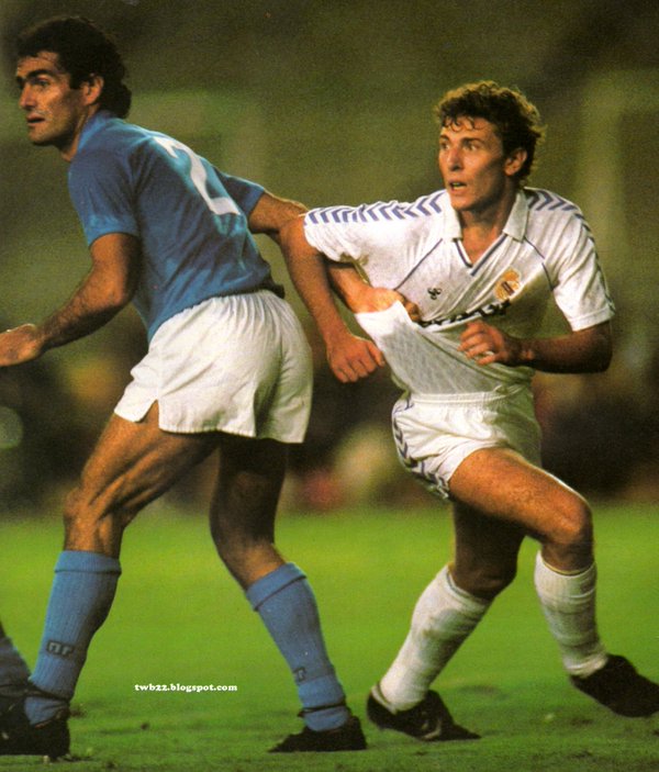 LasRemontadas's tweet photo. El Buitre en la eliminatoria contra el #Napoli de 1987. https://t.co/jQbHNHYAmy