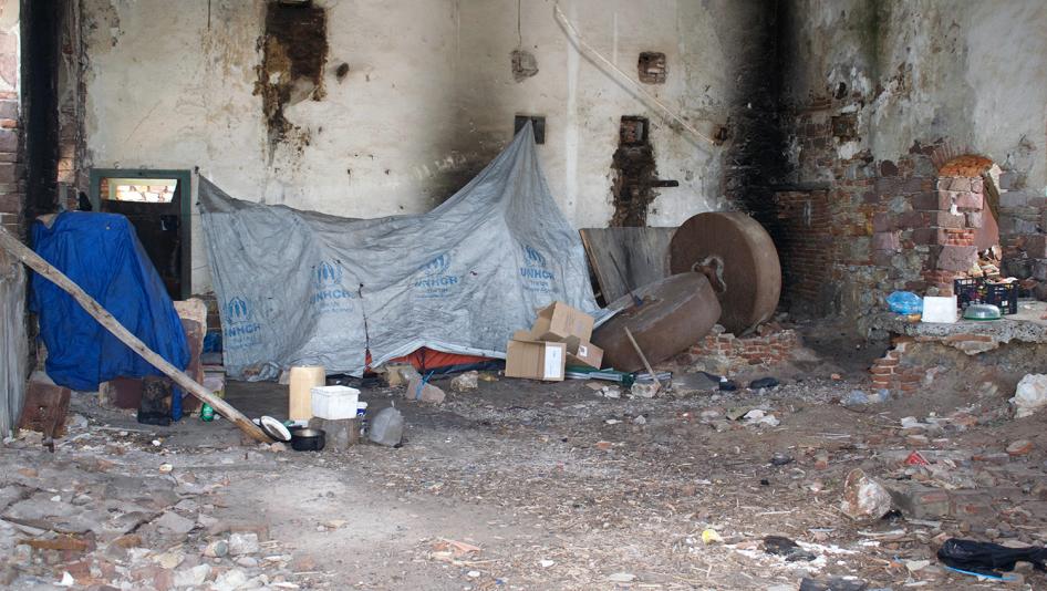 hrw's tweet image. "I can’t go back to Turkey. I would rather die" ~asylum seeker in Greece. Abysmal conditions for 1000s bit.ly/2mRyVA0 #EUTurkeyDeal