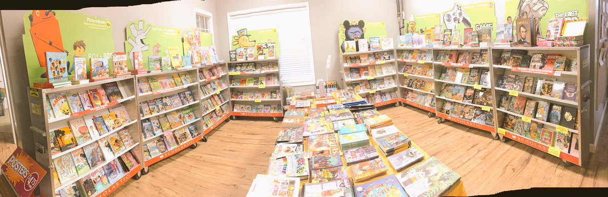 MsKara_LPS's tweet photo. Boogity boogity boogity! Let's go shopping boys (and girls)!!!! ๐๐ #BookFair #AllNextWeek! https://t.co/sKOxUWWbLQ