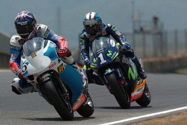 Dani Pedrosa 🇪🇸 (winner) vs Alex De Angelis 🇸🇲 (3rd place) at Mugello 🏍️💨👊 2005 Italian GP