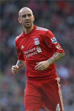 Happy 34th Birthday to former RAUL MEIRELES.   