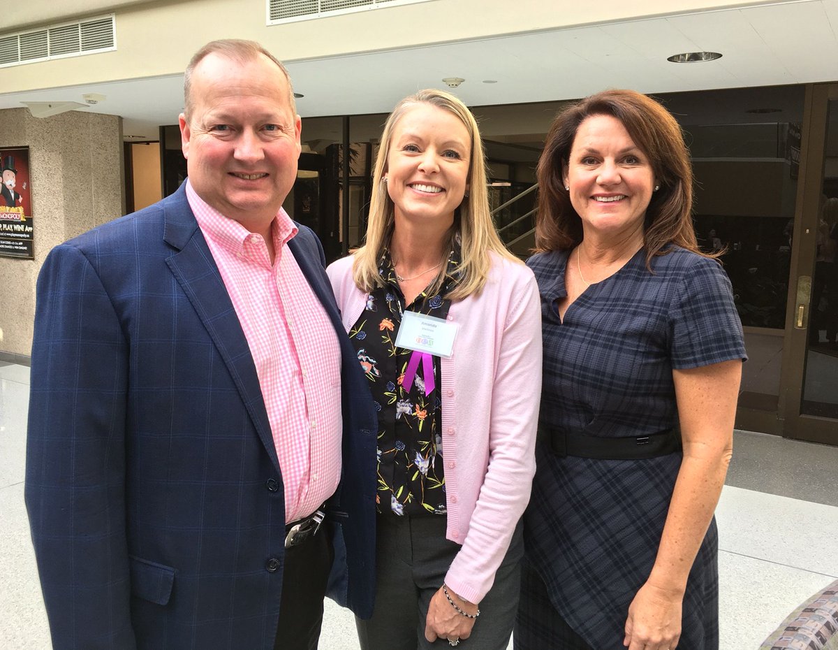 NextUpIsNow's tweet photo. .@Albertsons leaders show support for NEW in #Idaho at Networking Night in #Boise. https://t.co/BYYmiNNVNC https://t.co/NSVFGvlL1F