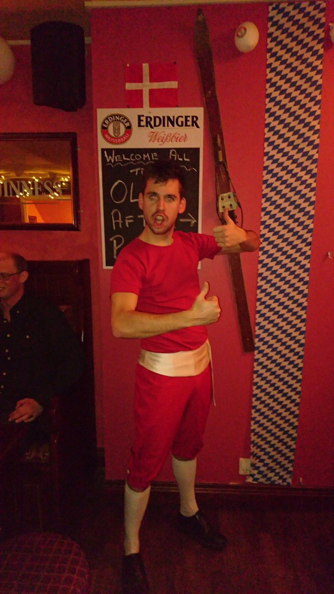 St Patricks Day at #ryansofodense ! Our normal no 3 is injured so we got a great replacement trained by our good friends of <a href="/KingsmenSword/">Newcastle Kingsmen</a>