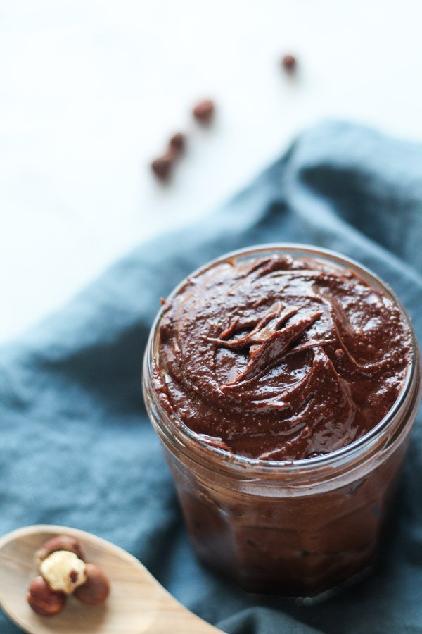 bessiebakes's tweet image. This Magical Chocolate Avocado &quot;Nutella&quot; is better than the real thing!  Recipe --&amp;gt; bessiebakes.com/magical-chocol…