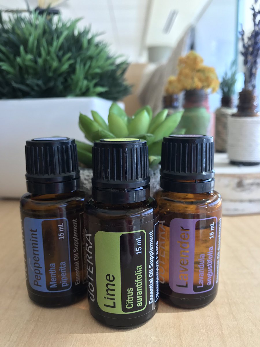 doterra's tweet image. Daily Diffuse: Celebrate #StPatricksDay with this Lucky Charm blend. 2 drops of each! ❤️⭐️☘️🌜🌈