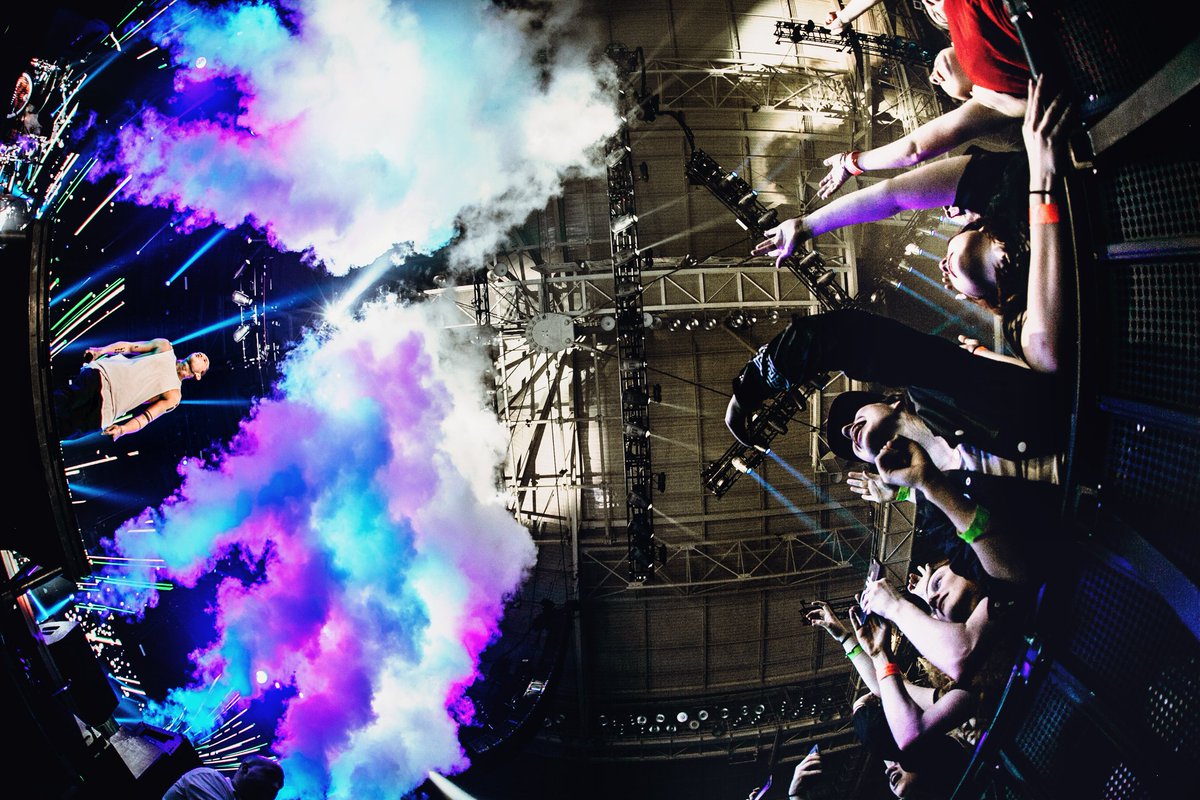 twentyonepilots's tweet image. feb26 n charleston #ERS2017 photos are up: goo.gl/6JPpzW