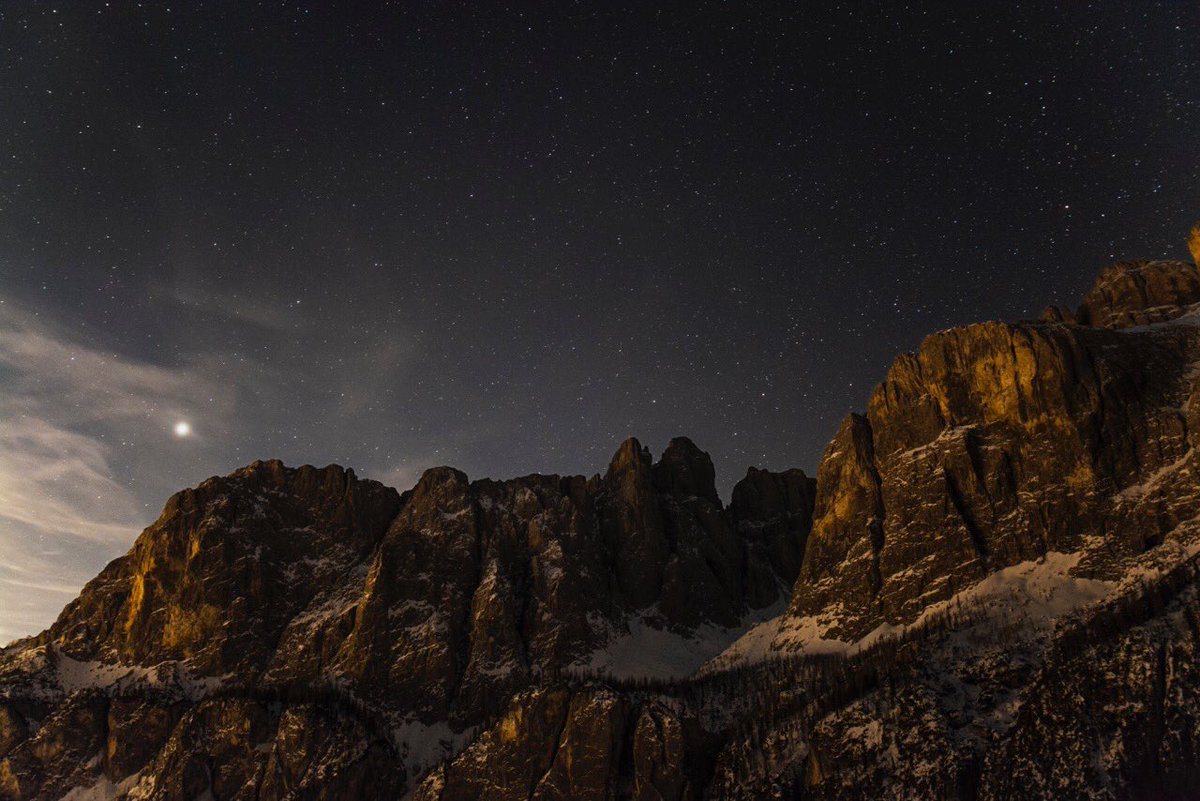 Pietro Francia (@pietro_francia) on Twitter photo Jupiter graces the night sky over #Dolomites. Nik D7100; Samyang 16 f/2.0. High res smugmug.com/gallery/n-hJkr… <a href="/NASAGoddardPix/">NASA Goddard Images</a> <a href="/TheUniverse_TM/">The Universe</a> Jupiter graces the night sky over #Dolomites. Nik D7100; Samyang 16 f/2.0. High res smugmug.com/gallery/n-hJkr… <a href="/NASAGoddardPix/">NASA Goddard Images</a> <a href="/TheUniverse_TM/">The Universe</a>