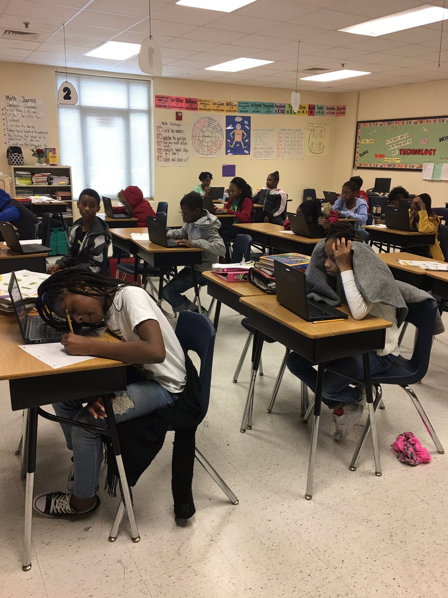 ayannademery05's tweet photo. Applying what we learned at the #redefininglearningconference #office365forms #mathquiz @zlbrownschools @RES_Royals https://t.co/pUwmpqF5cZ